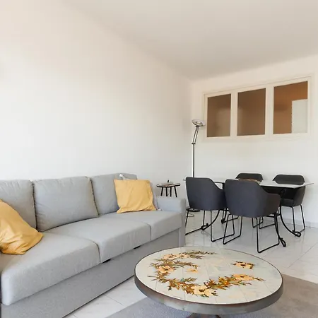 Cannes: Croisette Quartier Martinez - 90m² * 칸느