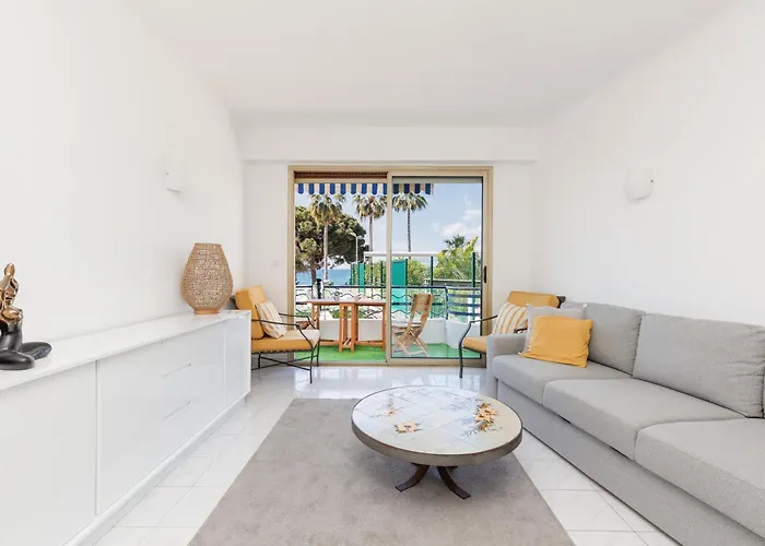 Cannes: Croisette Quartier Martinez - 90m² Daire Cannes