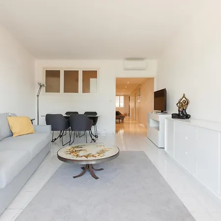 Cannes: Croisette Quartier Martinez - 90m² Daire