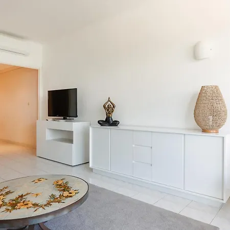 Cannes: Croisette Quartier Martinez - 90m² Daire *